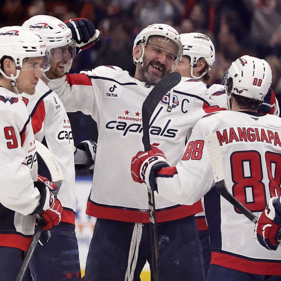 Alex Ovechkin breaking Wayne Gretzky's record brings joy to hockey and beyond sports